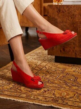BeautiFeel Red Suede Peep-Toe Wedge Slingback with Bow Accent Size 10
